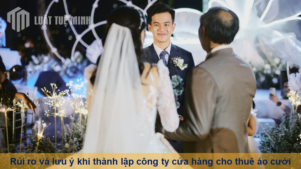 Rủi ro và lưu ý khi thành lập cửa hàng cho thuê áo cưới